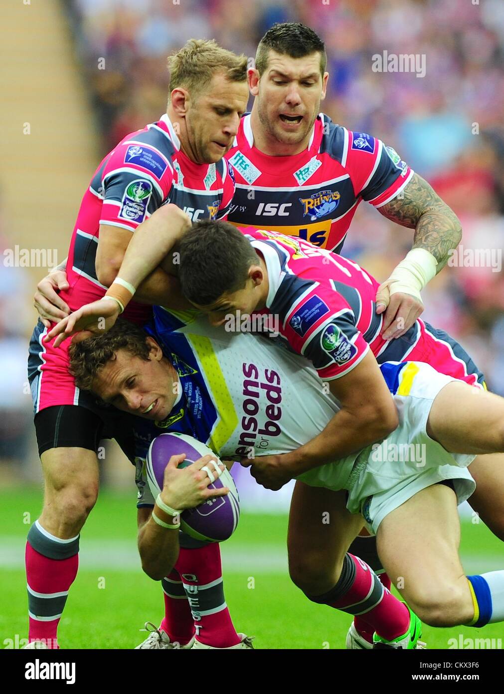 25.08.2012 Londres, Angleterre. Brett Hodgson en action au cours de la Carnegie Challenge Cup Finale entre Leeds Rhinos et Warrington Wolves du stade de Wembley. Warrington a remporté la finale par un score de 35-18 sur Leeds. Banque D'Images