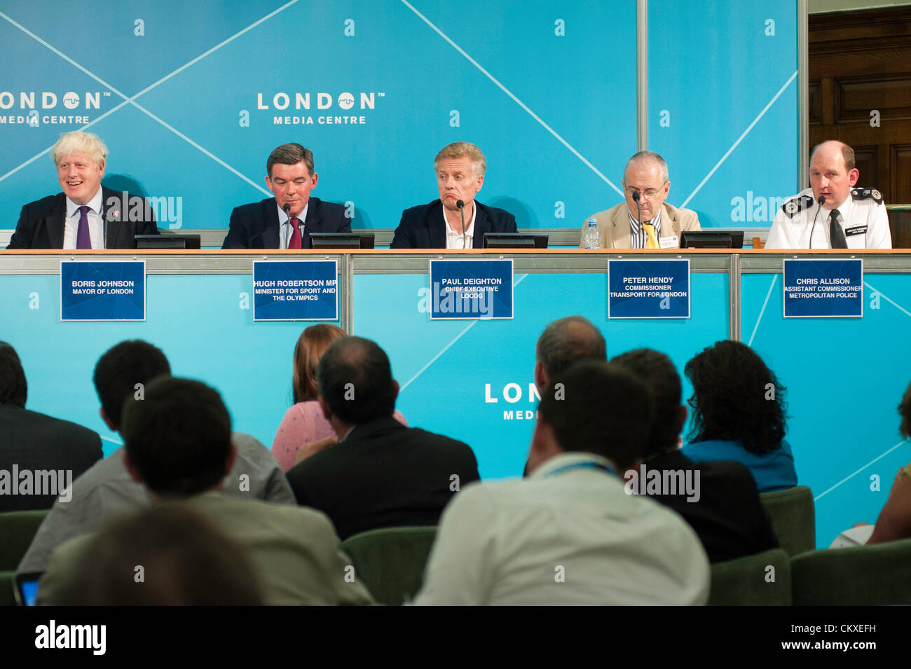 Londres, Royaume-Uni - 28 août 2012 : Boris Johnson, Maire de Londres, au cours de la conférence de presse "sécurité et transport de préparation pour les Jeux Paralympiques de Londres à l' Centre des médias. Banque D'Images