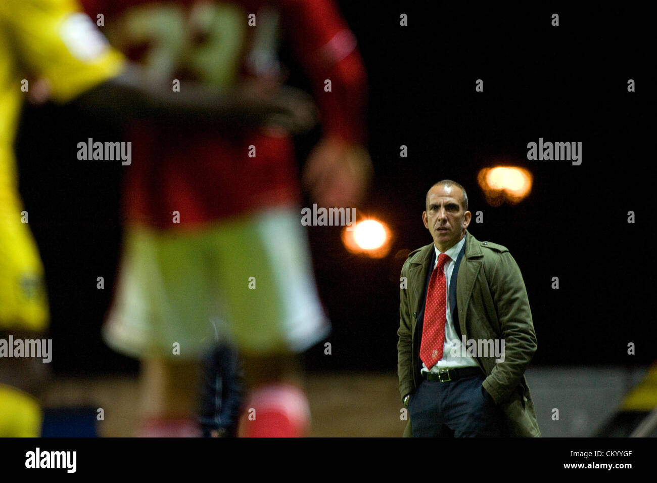 05.09.2012 Oxford, Angleterre. Paolo Di Canio sur la ligne de touche au cours de la Section Sud Trophée Peinture The Johnstones Première ronde match entre Oxford United et Swindon Town du stade Kassam. Banque D'Images