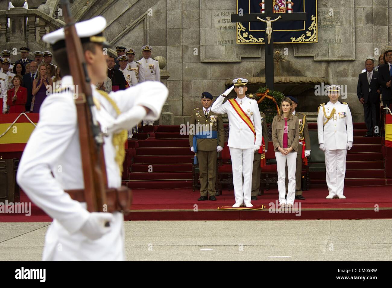 16 juillet 2011 - Marin, Galice, Espagne - Le Prince Felipe d'Espagne et de la princesse Letizia d'Espagne visite Naval Academy à Marin pour assister à la cérémonie de remise de diplômes à Marin, Pontevedra (crédit Image : © Jack Abuin/ZUMAPRESS.com) Banque D'Images