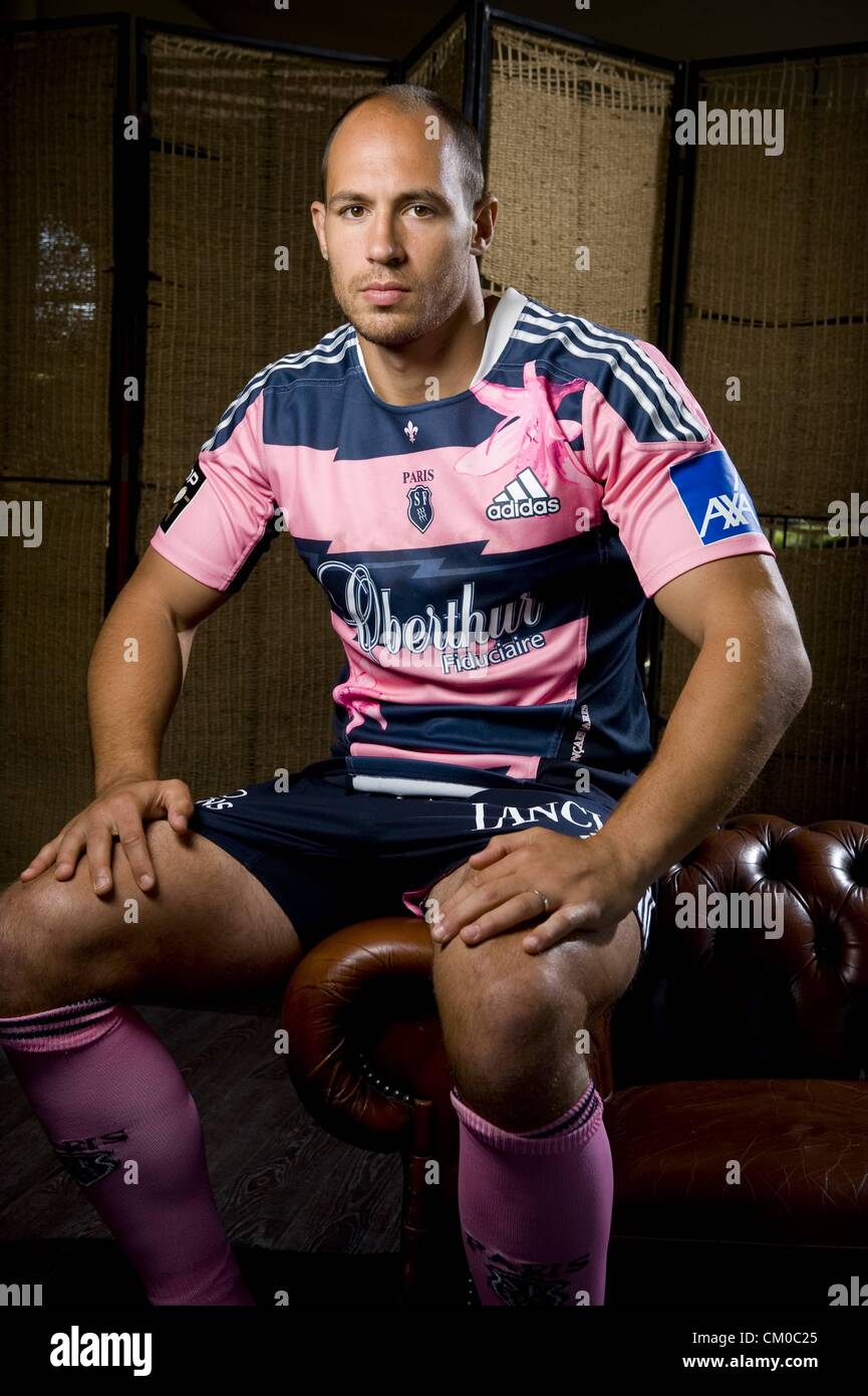 06.09.2012. La France. Sergio Parisse Stade Francais Rugby conférence de presse au début de la nouvelle saison d'introduire l'équipe de capitaines aux équipes de rugby Top 14 Banque D'Images
