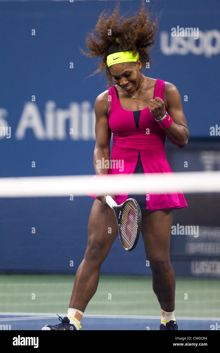 New York, USA. 7 septembre 2012. Serena Williams (USA) qui se font concurrence sur le demi-finales à l'US Open 2012, le tournoi de tennis de Flushing, New York. USA.9 Septembre Banque D'Images