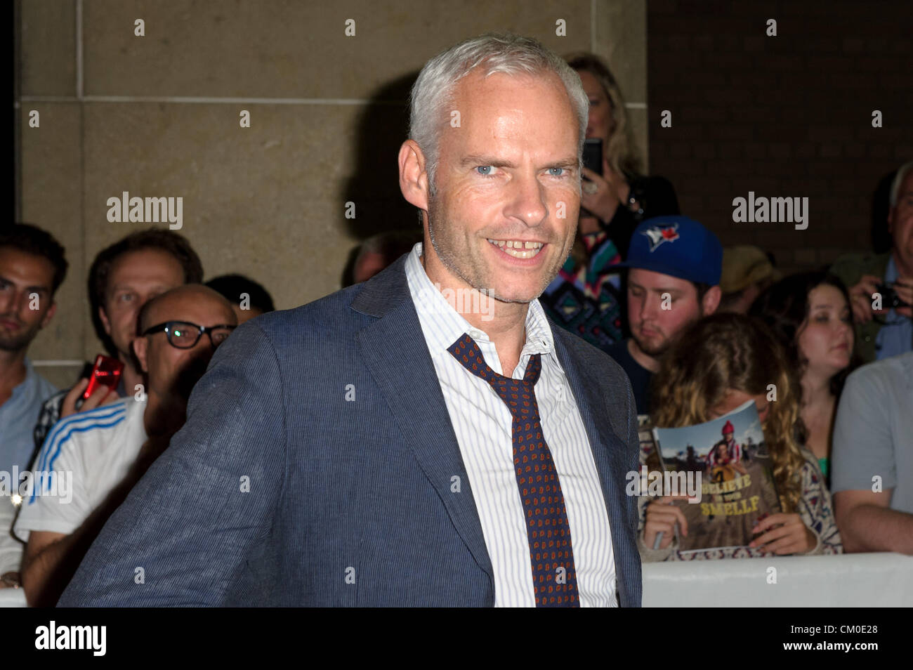 7 septembre 2012 - Toronto, Ontario, Canada - Cinéaste MARTIN MCDONAGH assiste à la même 'psychopathes' premiere pendant le Festival International du Film de Toronto 2012 tenue à Ryerson Theatre Le 7 septembre 2012 à Toronto, Canada (crédit Image : ©/ZUMAPRESS.com) Vidyashev Igor Banque D'Images