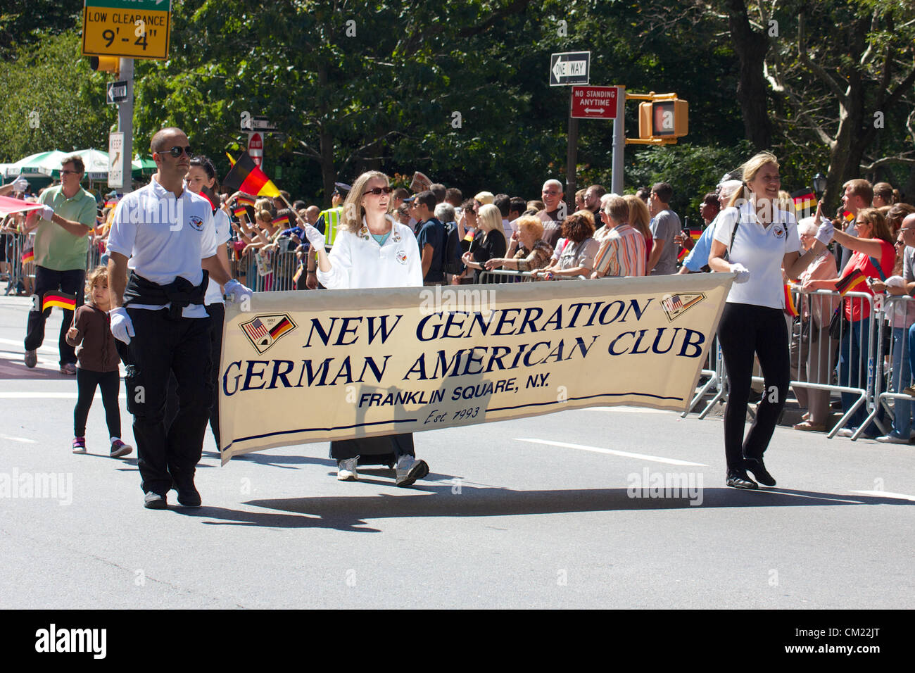 New York, NY - 15 septembre 2012 : Impressions de l'écrivain 2012 Steuben parade dans la ville de New York. Le traditionnel défilé sur la 5e Avenue, est le point culminant de l'amitié germano-américaine qui est célébré dans le mois de septembre. Banque D'Images