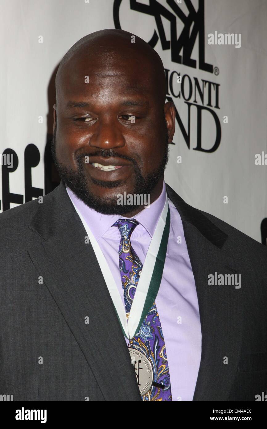 24 septembre 2012 - New York, New York, États-Unis - Shaquille O'NEAL BUONICONTI FUND ACCUEILLE 27TH ANNUAL GREAT LEGENDS SPORTS DÎNER AU PROFIT DU PROJET DE MIAMI pour guérir la paralysie.09-24-2012.(Image Crédit : © Mitchell Levy/Photos/ZUMAPRESS.com) Globe Banque D'Images