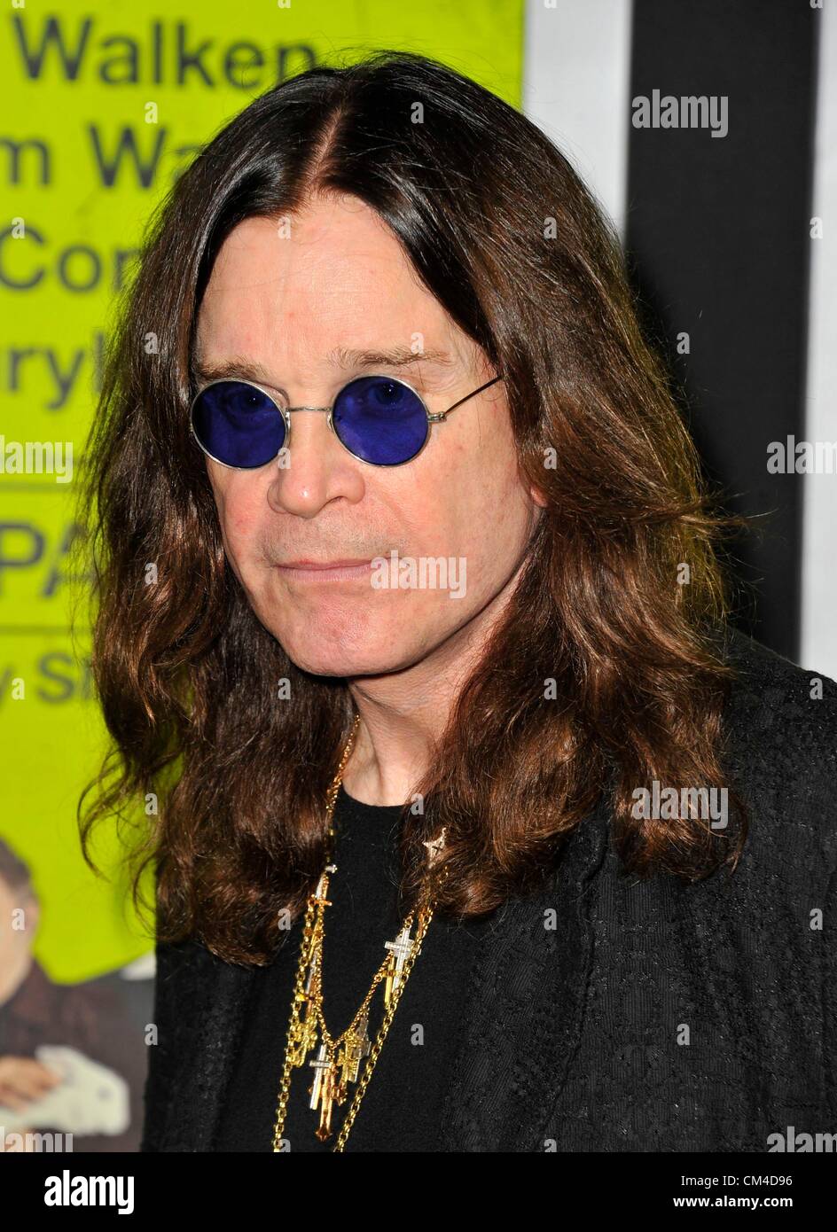 USA. Ozzy Osbourne au niveau des arrivées pour sept psychopathes Premiere, Bruin Theatre, Los Angeles, CA le 1 octobre 2012. Photo par : Dee Cercone/Everett Collection/ Alamy live news. Banque D'Images