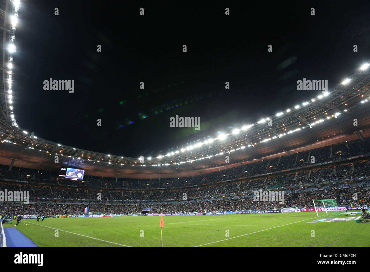 Stade de France, le 12 octobre 2012 - Football /Français : Une vue générale à l'intérieur du Stade de France à la mi-temps au cours de la match amical entre la France 0-1 le Japon à Saint-Denis, France. (Photo par Matsuoka MM. Kenzaburo/AFLO) Banque D'Images