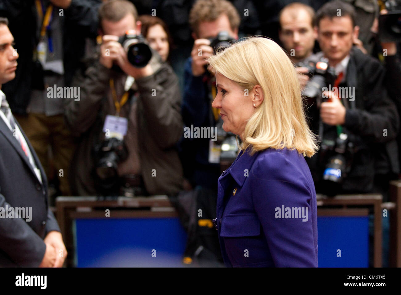 Bruxelles, Belgique. 18 octobre 2012. Helle Thorning-Schmidt, Premier Ministre du Danemark en arrivant à la réunion du Conseil européen à Bruxelles, le bâtiment Justus Lipsius. Photo:Jeff Gilbert. 18.10.2012. Crédit Bruxelles : Jeff Gilbert / Alamy Live News Banque D'Images