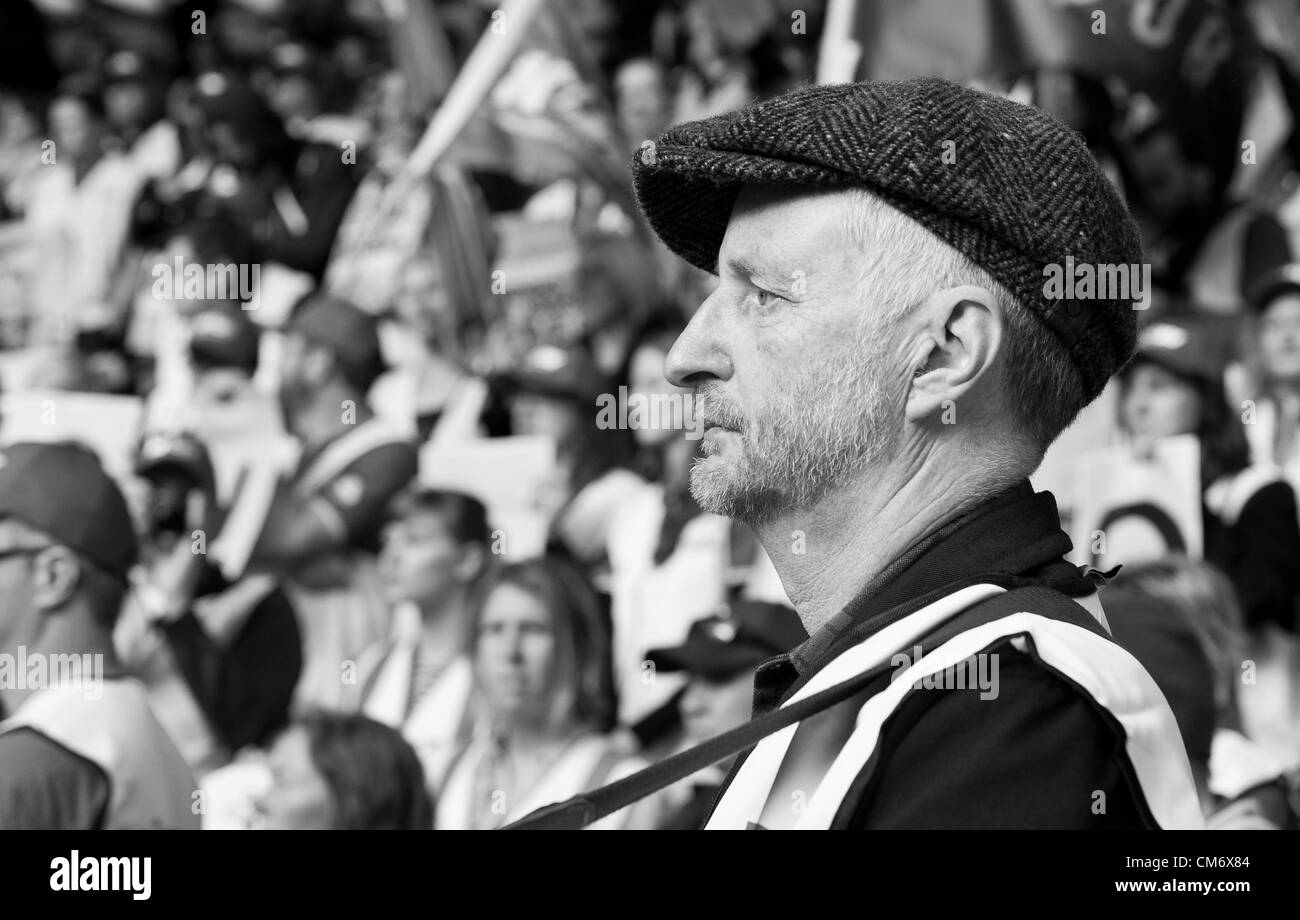 Billy Bragg effectue au workers union protester à Melbourne, Australie. 19 octobre, 2012. Banque D'Images