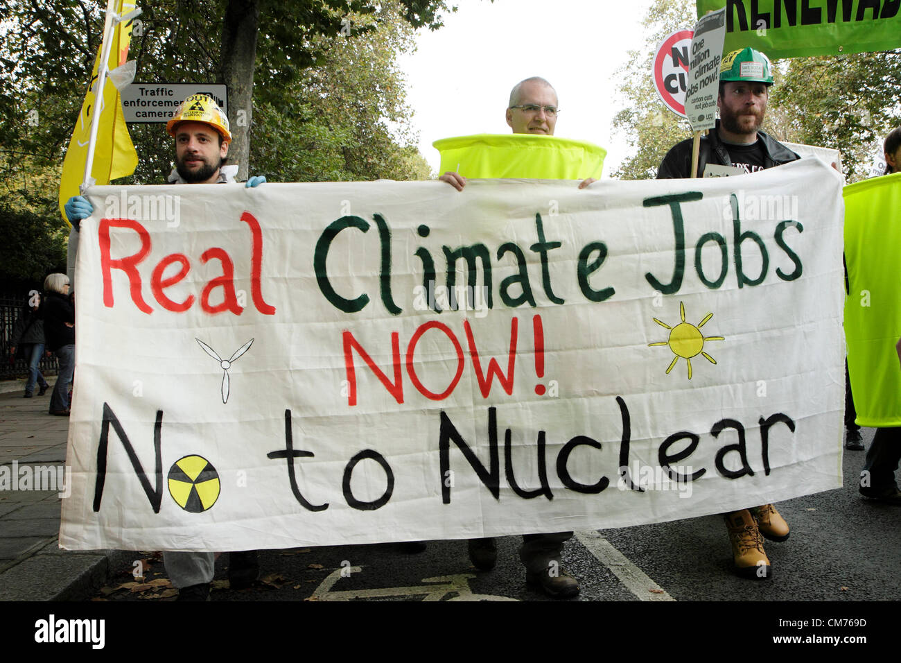 Les manifestants anti-nucléaire défilaient à Londres, au Royaume-Uni. Banque D'Images