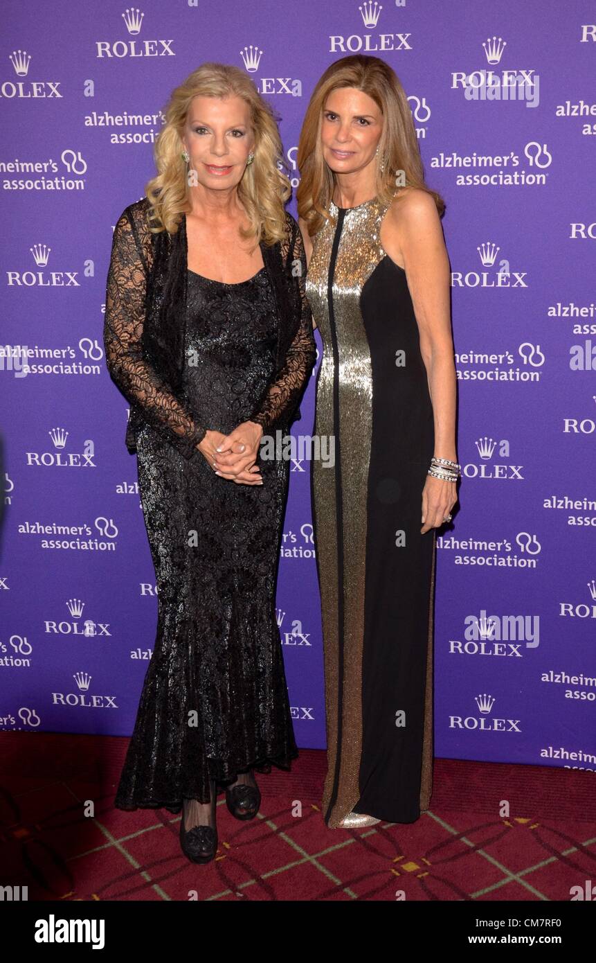 New York, USA. 23 octobre 2012. La princesse Yasmin Aga Khan, Robin Meltzer aux arrivées de l'Alzheimer's Association 2012 Gala de Rita Hayworth ce soir et chaque soir, l'hôtel Waldorf-Astoria, à New York, NY Le 23 octobre 2012. Photo par : Eric Reichbaum/Everett Collection/Alamy Live News Banque D'Images