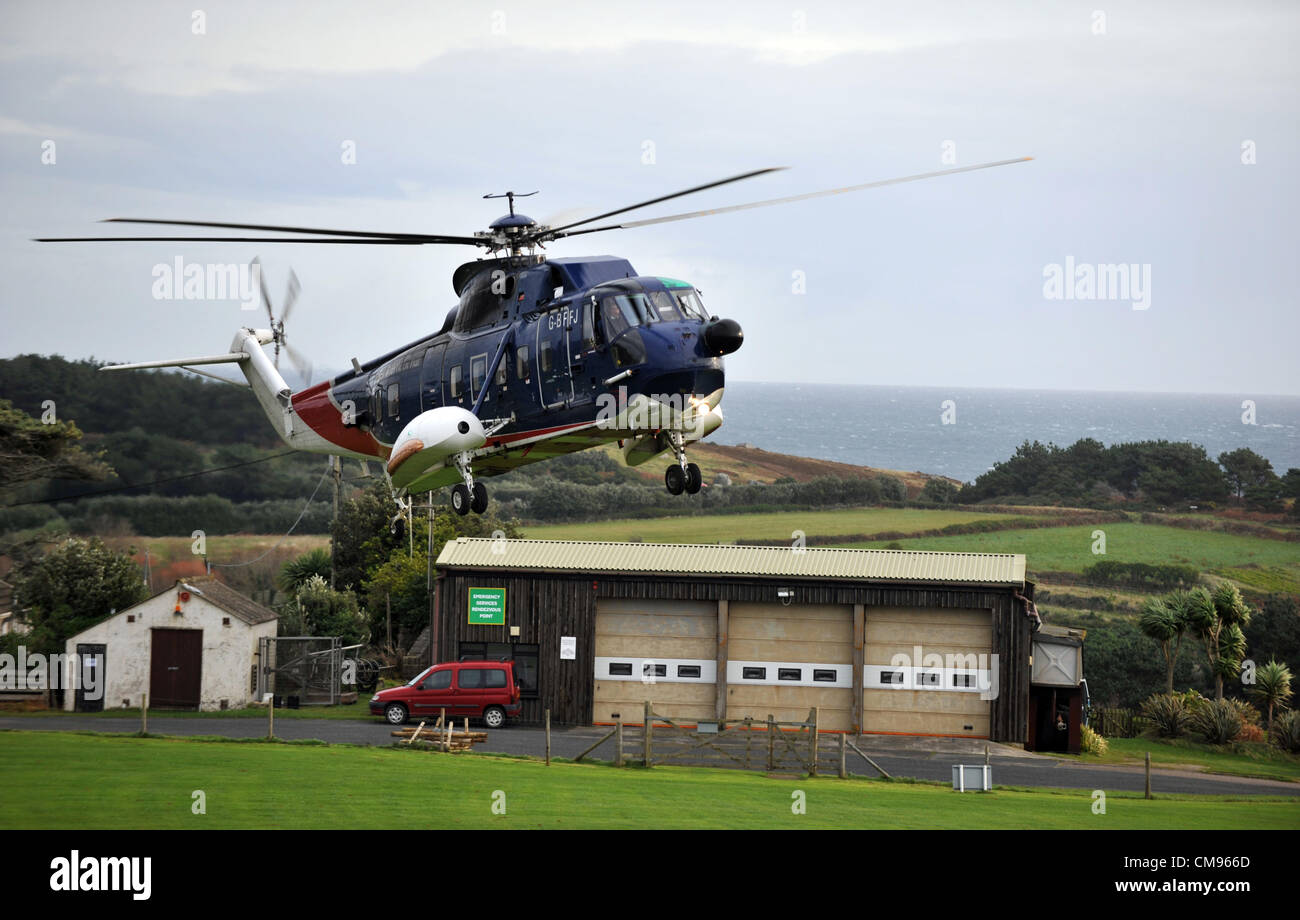 Penzance, Royaume-Uni. 31 octobre 2012. La fin d'un eraÉThe régulièrement dernier passager de l'hélicoptère service du Royaume-Uni a pris fin hier 31 octobre 2012 les vols exploités par British International Helicopters a couru de Penzance en Cornouailles à l'île de St Mary's dans les îles Scilly. Photo : SERVICE DE PRESSE DE DORSET Banque D'Images