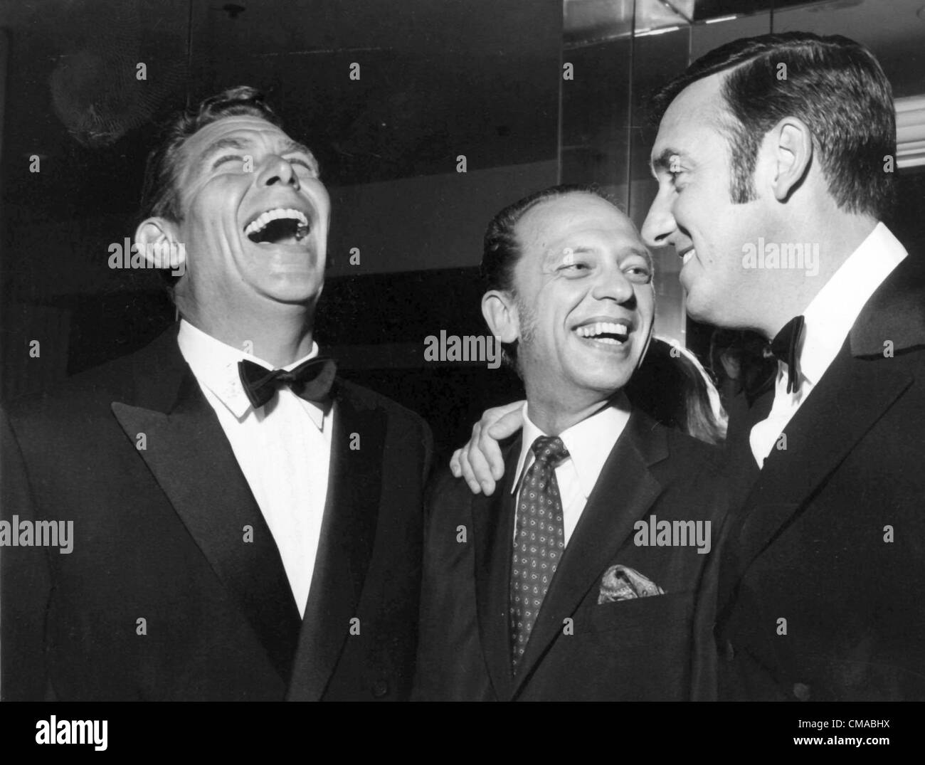 22 juin 2005 - Andy Griffith AVEC DON KNOTTS ET JIM NABORS LORS DE LA CONFÉRENCE DES GESTIONNAIRES PERSONNELS BANQUET ANNUEL AU BEVERLY HILLS HOTEL 1969.NABORS A ÉTÉ NOMMÉ ARTISTE DE L'année. Crédit photos(Image : © Photos Globe/ZUMAPRESS.com) Banque D'Images