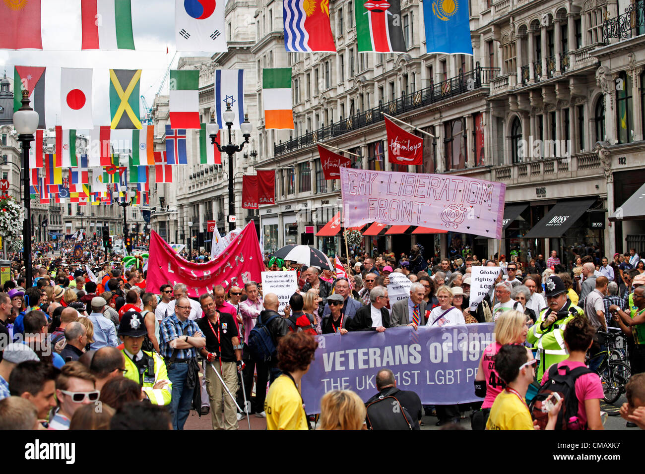 Londres, Royaume-Uni. 7 juillet 2012. Les participants à la marche de la rue Regent à la World Pride 2012, Londres, Angleterre Banque D'Images