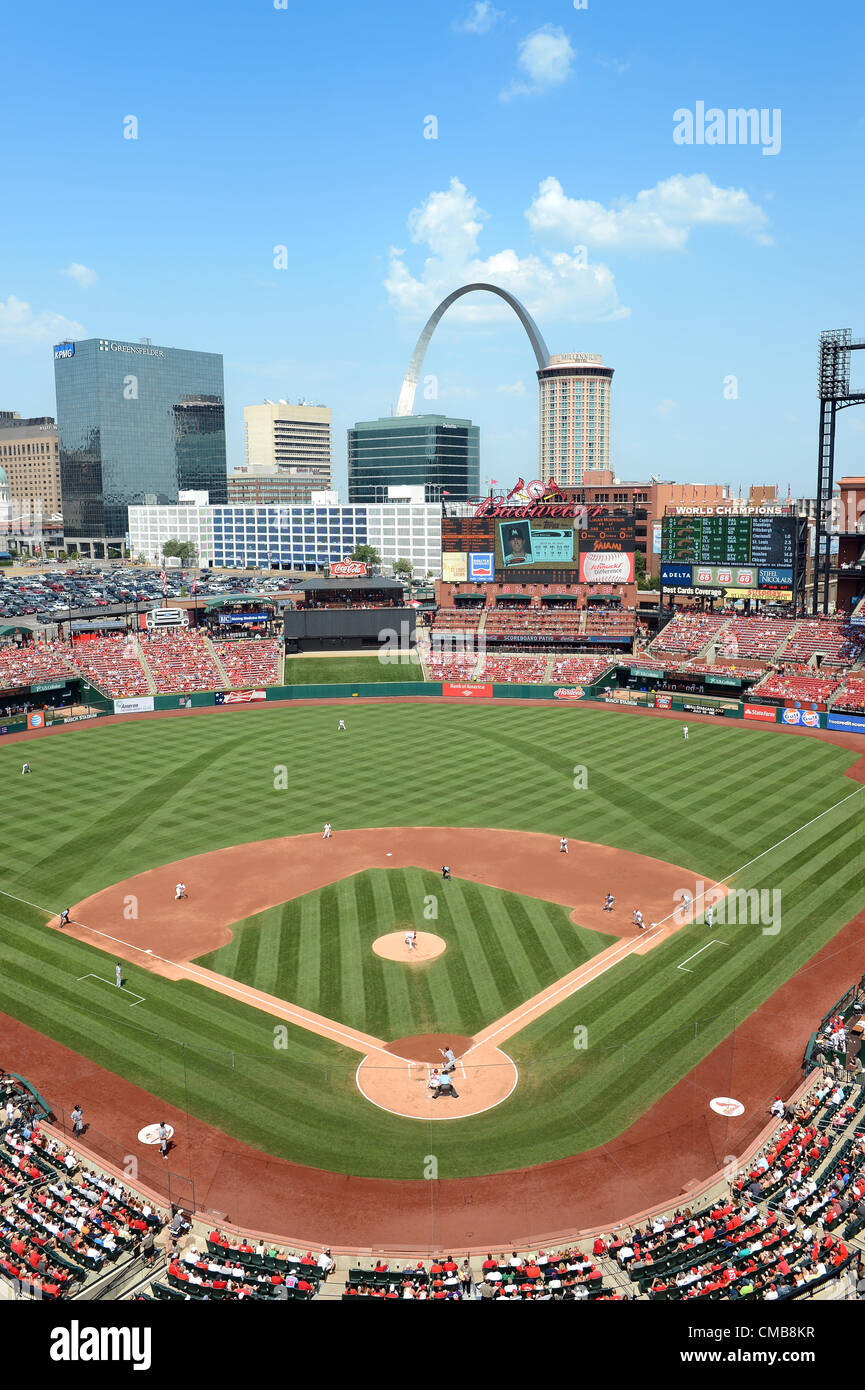 SAINT LOUIS, MO - 7 juillet : le Stade Busch au cours de match entre les Cardinals de Saint-Louis et les Marlins de Miami sur Juillet 07, 2012 à Saint Louis, Missouri Banque D'Images