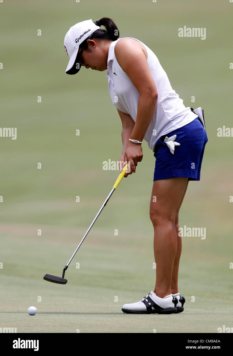 08.07.2012. Kohler, Wisconsin, USA. Carlota Ciganda d'Espagne met sur le 18ème green au cours de la ronde finale de l'US Open 2012 Women's Championship à Blackwolf Run dans Kohler, Wisconsin. Ciganda terminé par plus de 12 coups et 19 coups de la gagnante, Na Yeon Choi de la Corée. Banque D'Images