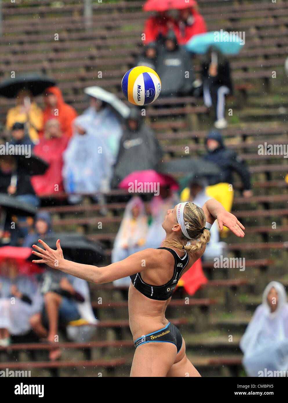 12.07.2012. Berlin, Allemagne. Beach-Volleyball Grand Slam 2012. Le joueur de volley-ball olympique allemande Karla Borger Banque D'Images