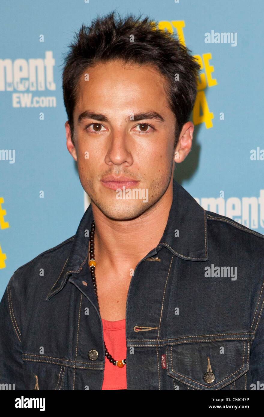 Michael Trevino au Comic-Con 2012 pour des arrivées internationales : l'hebdomadaire de divertissement Parti, San Diego Convention Center, San Diego, CA, 14 juillet 2012. Photo par : Emiley Schweich/Everett Collection Banque D'Images