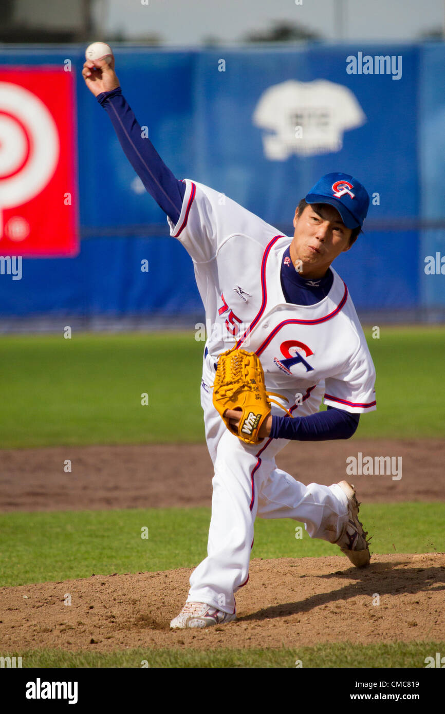 HAARLEM, Pays-Bas, 15/07/2012. Pitcher Chun Lin Kuo du Taipei chinois à l'équipe de baseball 2012 Semaine de Haarlem. Banque D'Images