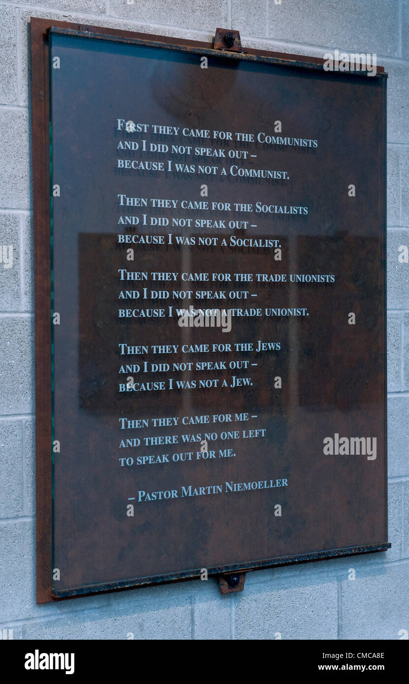 16 Juillet 12 Skokie Illinois Usa Citation Celebre Par Lutheran Church Ministre Martin Niemoeller 12 1984 Un Partisan Nazi Qui Plus Tard A Ete Emprisonne A Dachau Et Sachsenhausen Des Camps