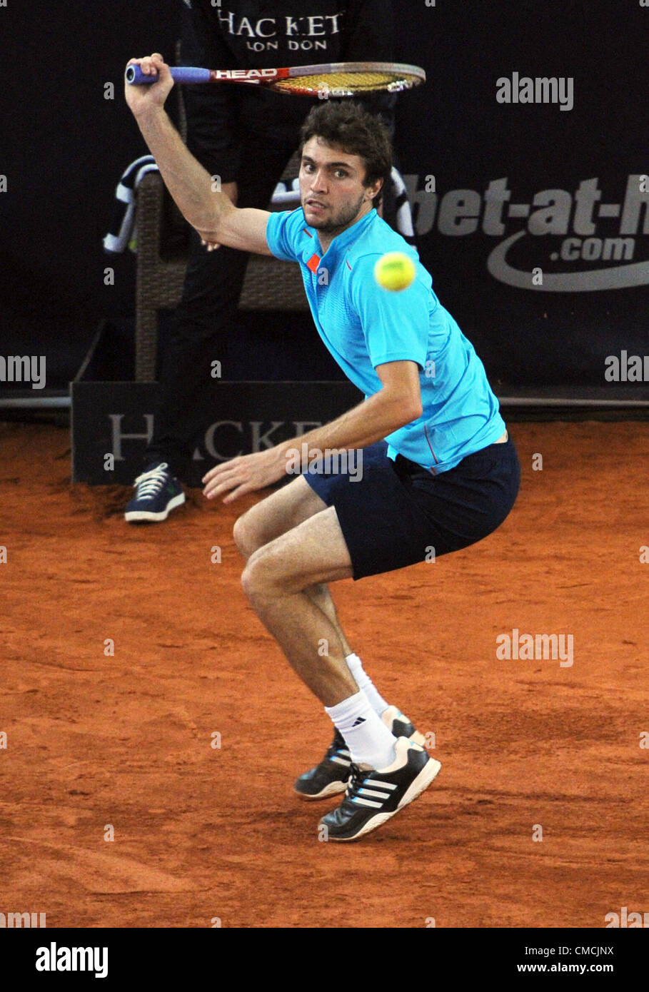 18.07.2012. Hambourg, Allemagne. La France Gilles Simon joue contre l'Allemagne à l'ATPWorld Haas 500 Tour tournament à Rothenbaum à Hambourg, Allemagne, 18 juillet 2012. Banque D'Images