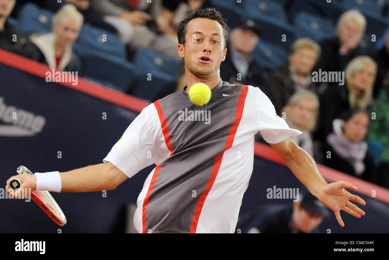 19.07.2012. Hambourg, Allemagne. Le joueur de tennis allemand de commentaires frappe la balle lors du match contre l'Italien Fognini en ATPWorld 500 Tour tournament à Rothenbaum à Hambourg, Allemagne, 19 juillet 2012. Banque D'Images