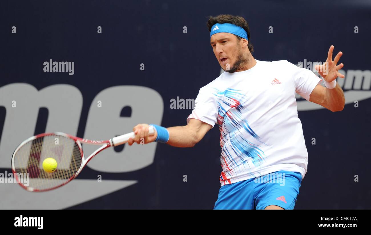 20.07.2012. Hambourg, Allemagne. L'Argentine Juan Monaco joue contre la France à la Viktor Troicki ATP World Tour 500 tournament à Rothenbaum à Hambourg, Allemagne, 20 juillet 2012. Banque D'Images
