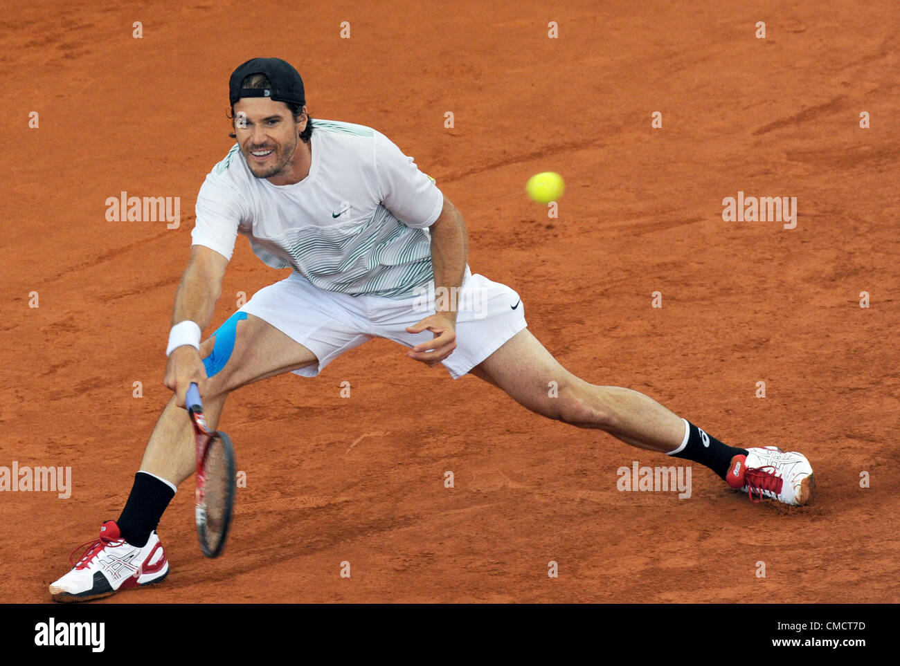 20.07.2012. Hambourg, Allemagne. L'Allemagne Tommy Haas joue contre l'Allemagne à l'Mayer ATP World Tour 500 tournament à Rothenbaum à Hambourg, Allemagne, 20 juillet 2012. Banque D'Images
