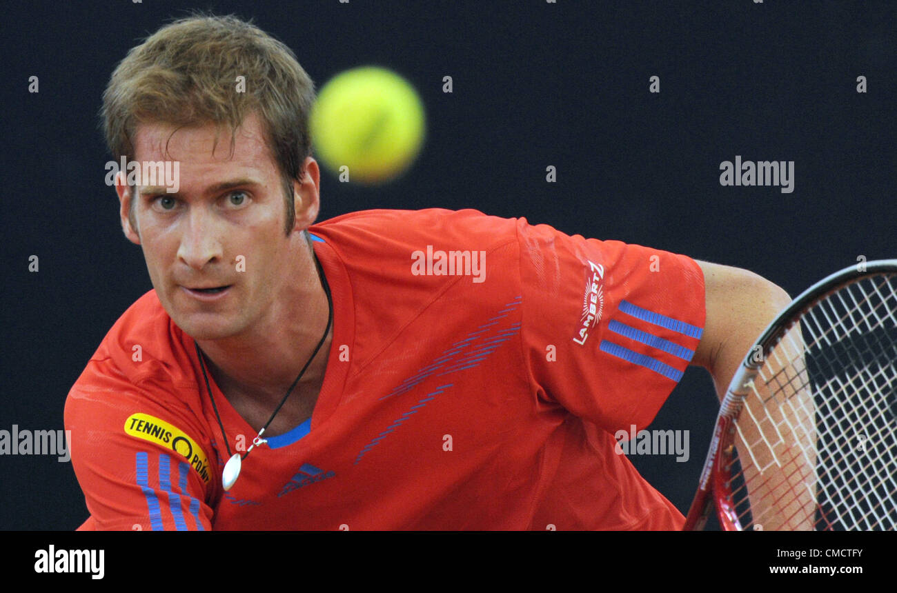 20.07.2012. Hambourg, Allemagne. Florian Mayer de l'Allemagne joue contre l'Allemagne à l'ATPWorld Haas 500 Tour tournament à Rothenbaum à Hambourg, Allemagne, 20 juillet 2012. Banque D'Images