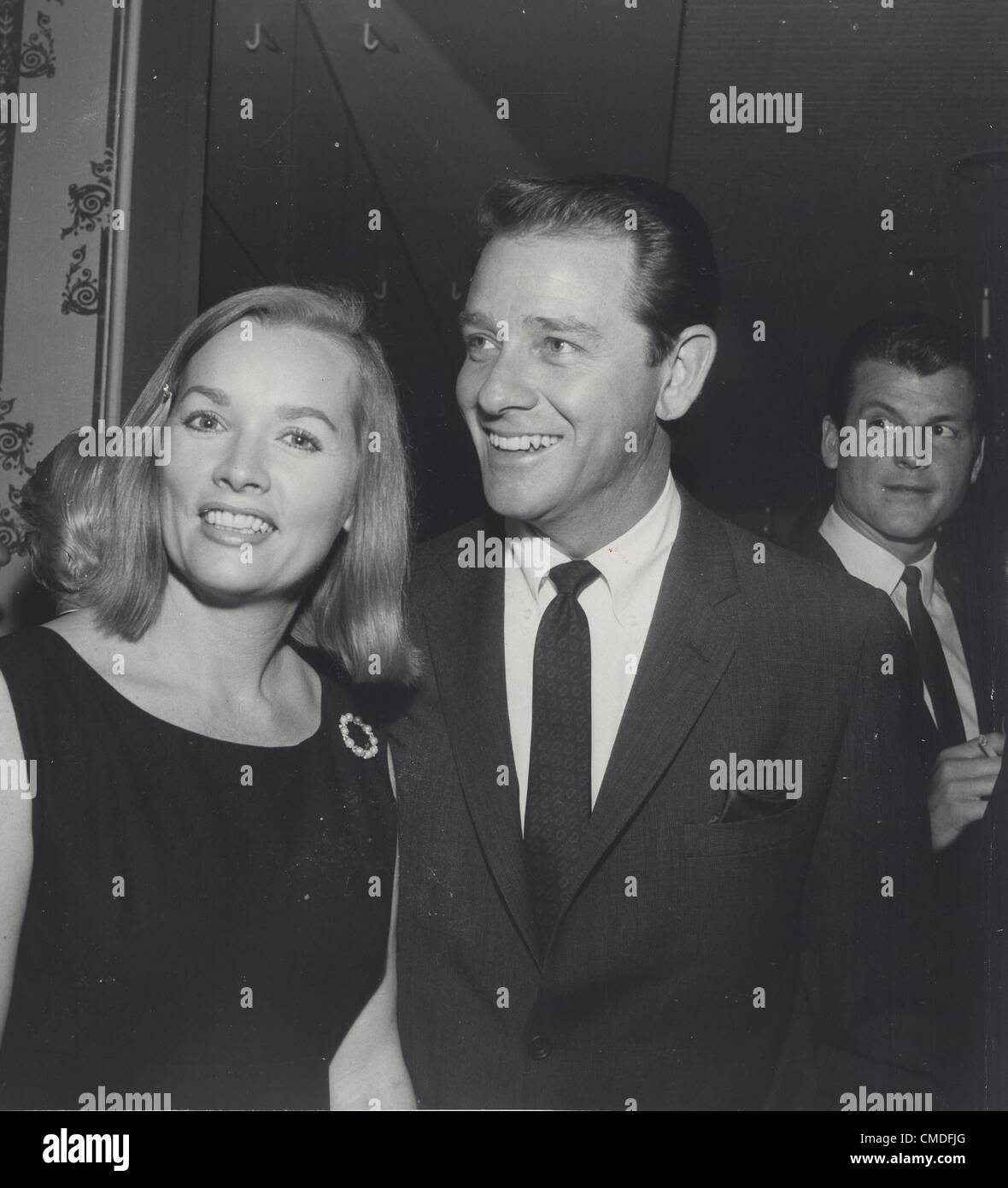 RICHARD CRENNA avec femme Penni Sweeney au Golden Awards.Fourni par Photos, inc.(Image Crédit