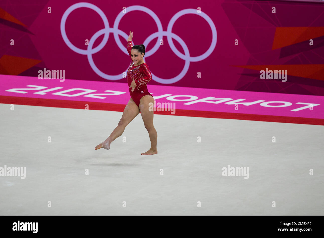 Jordyn Wieber (USA) effectuer l'exercice au sol au cours de l'équipe de gymnastique féminine à la finale des Jeux Olympiques d'été de 2012, Londres, Angleterre Banque D'Images