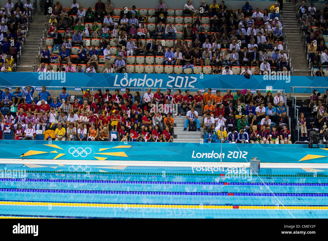 Des sièges vides à l'Aquatics Centre pour les finales de natation le 31 juillet 2012 durant les Jeux Olympiques d'été, Londres 2012 Banque D'Images