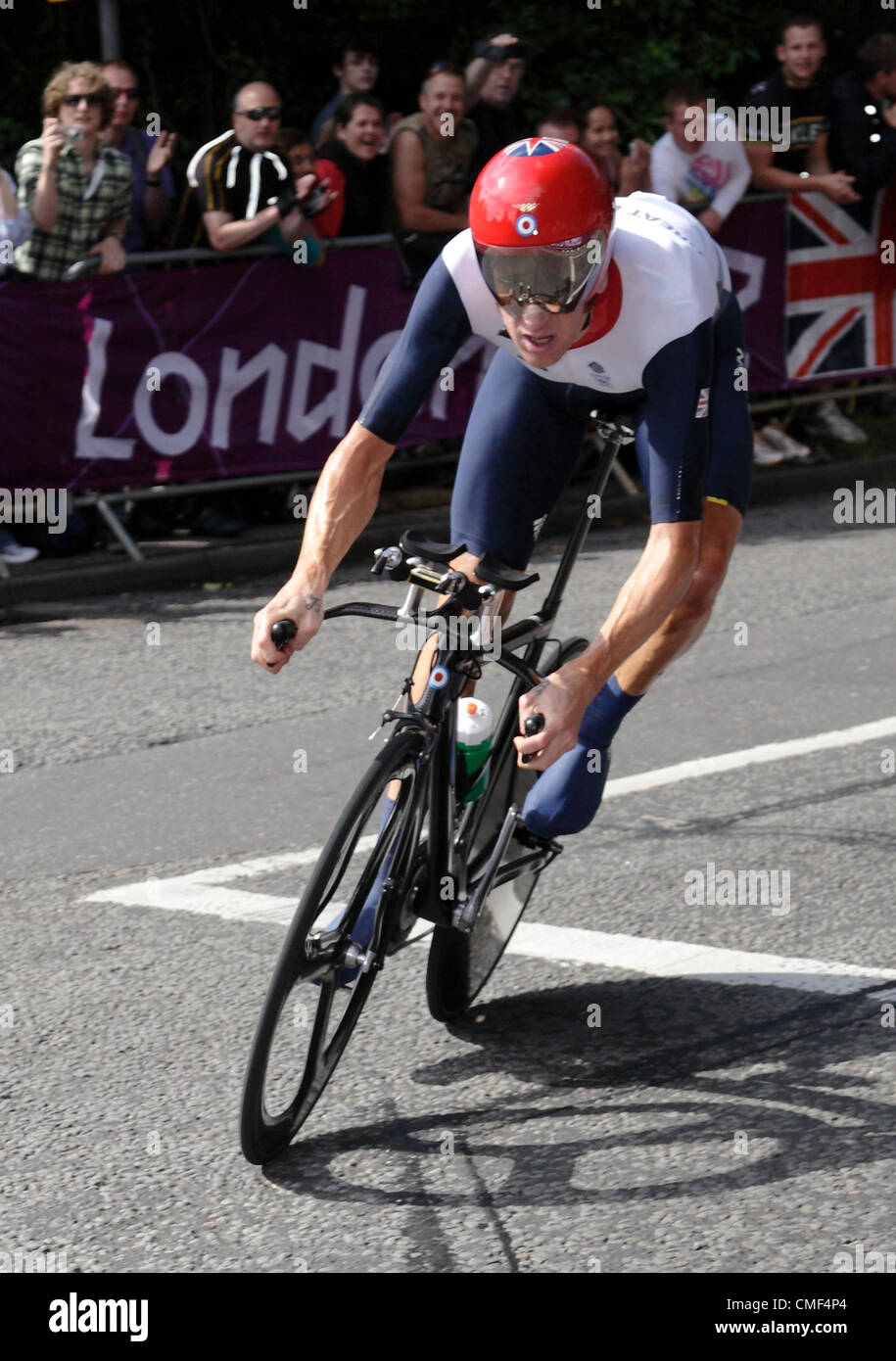 Sir Bradley Wiggins 2012 médaillé d'or aux Jeux Olympiques 1 août 2012 Mens Road Cycling Time Trial Sept Collines Rd Surrey UK Banque D'Images