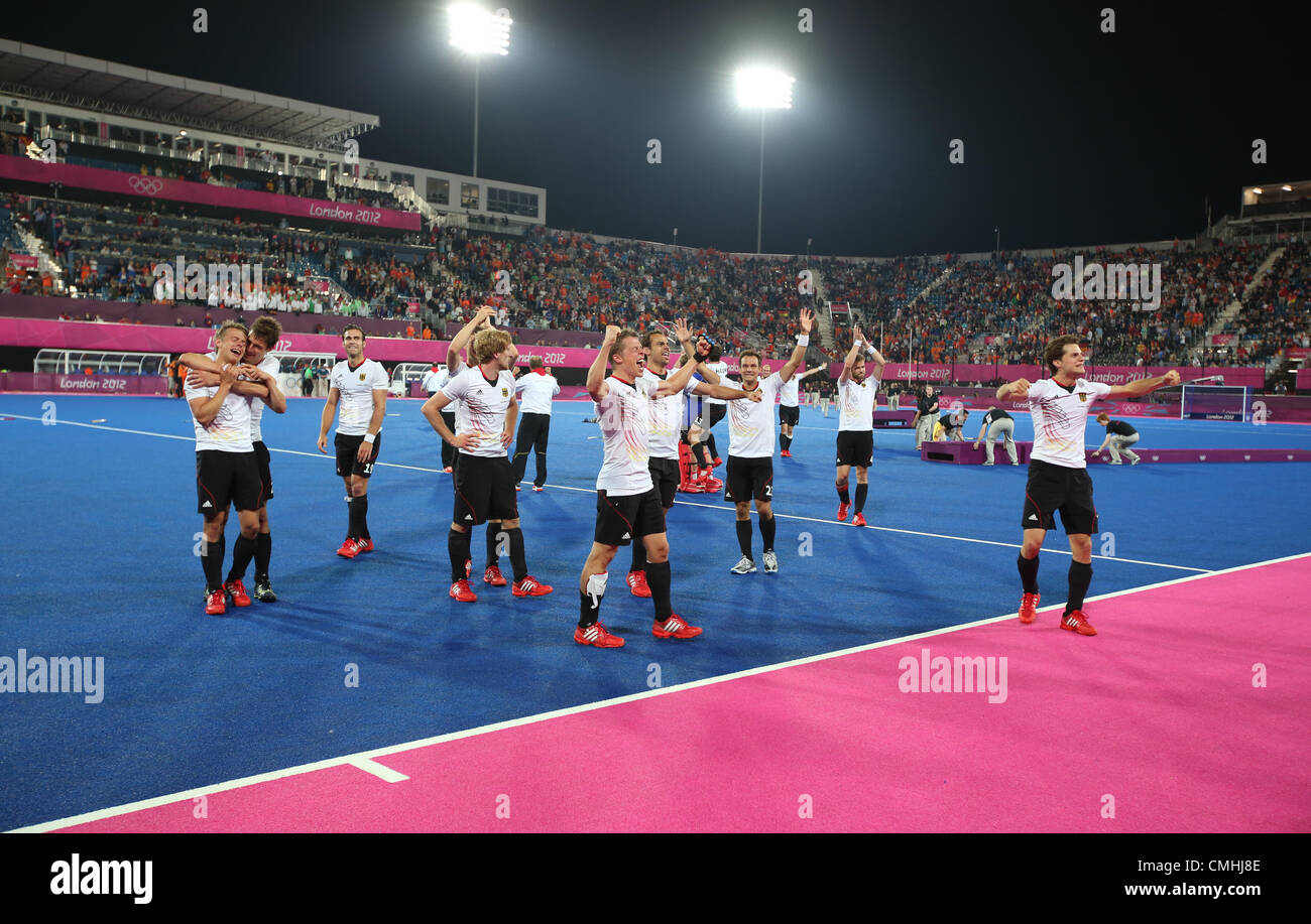 11.08.2012. Londres en Angleterre. L'Allemagne est le hockey player célébrer après avoir remporté la médaille d'or de Hockey match entre l'Allemagne et les Pays-Bas à l'Jeux olympiques de 2012 à Londres le hockey sur la concurrence, Londres, Grande-Bretagne, 11 août 2012. Banque D'Images