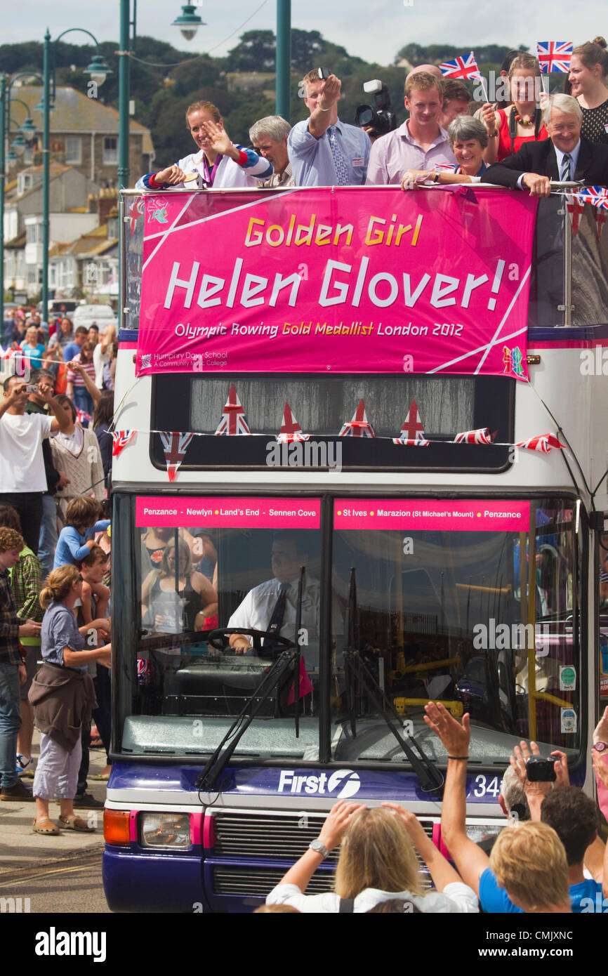 Médaillé d'or olympique de parade pour Helen Glover Banque D'Images