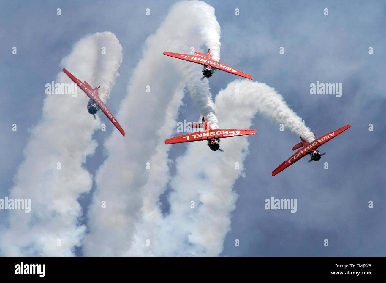 La 54th annual Chicago Air & Water Show - 2012. L'air et l'eau de Chicago Show est l'un des plus grands salons d'air libre dans les États-Unis. L'air et l'eau de Chicago Show est un événement annuel qui a débuté en 1959 et attire plus de 2 millions de spectateurs chaque année, l'aviation. L'événement se déroule sur le lac Michigan et dispose de plusieurs actes d'aviation de 14 avions militaires pour les équipes de voltige parrainé. Banque D'Images
