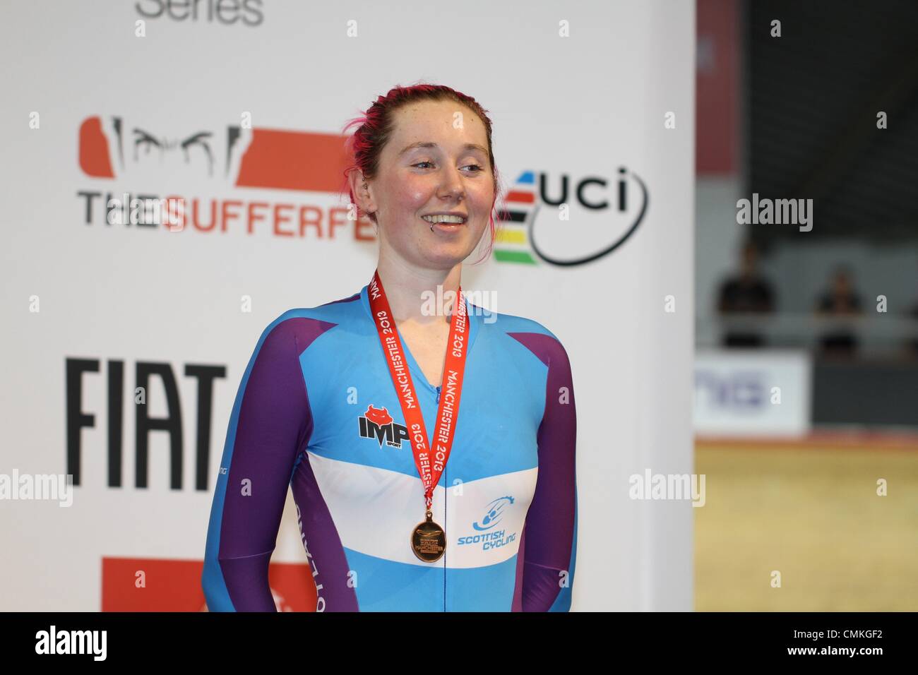 Coupe du Monde de Cyclisme sur piste, Centre National de cyclisme, Manchester, Royaume-Uni. 2 novembre 2013. Katie Archibald remporte la médaille de bronze dans la poursuite individuelle : Crédit Styles Neville/Alamy Live News Banque D'Images