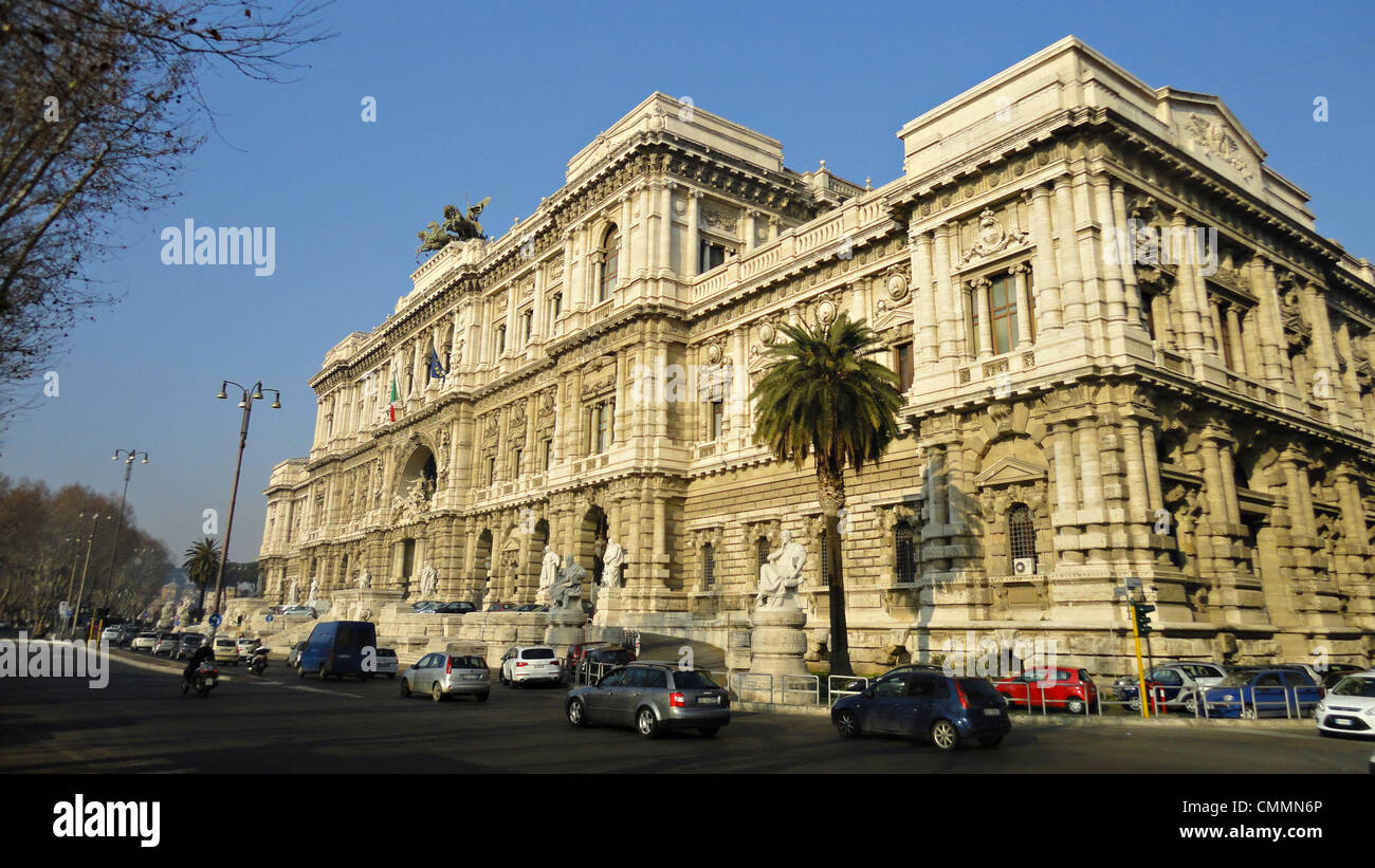 Cour constitutionnelle italienne Banque de photographies et d’images à ...