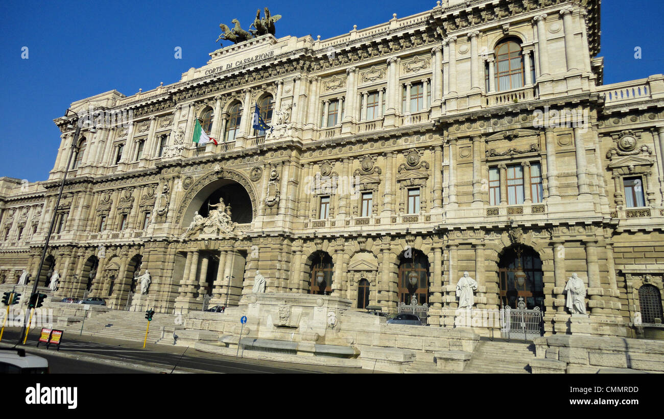 Cour constitutionnelle italienne Banque de photographies et d’images à ...
