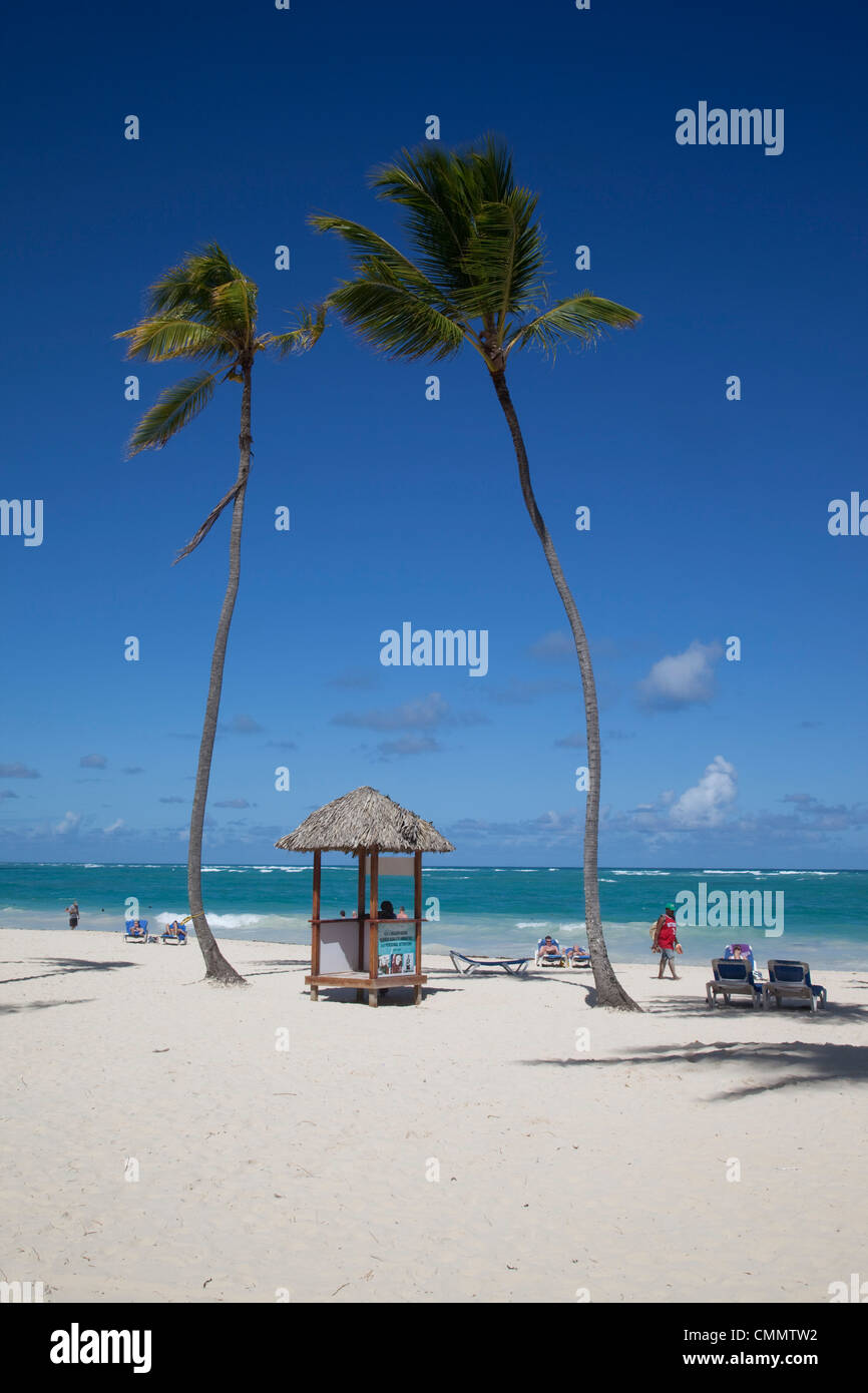 La plage de Bavaro, Punta Cana, République dominicaine, Antilles, Caraïbes, Amérique Centrale Banque D'Images