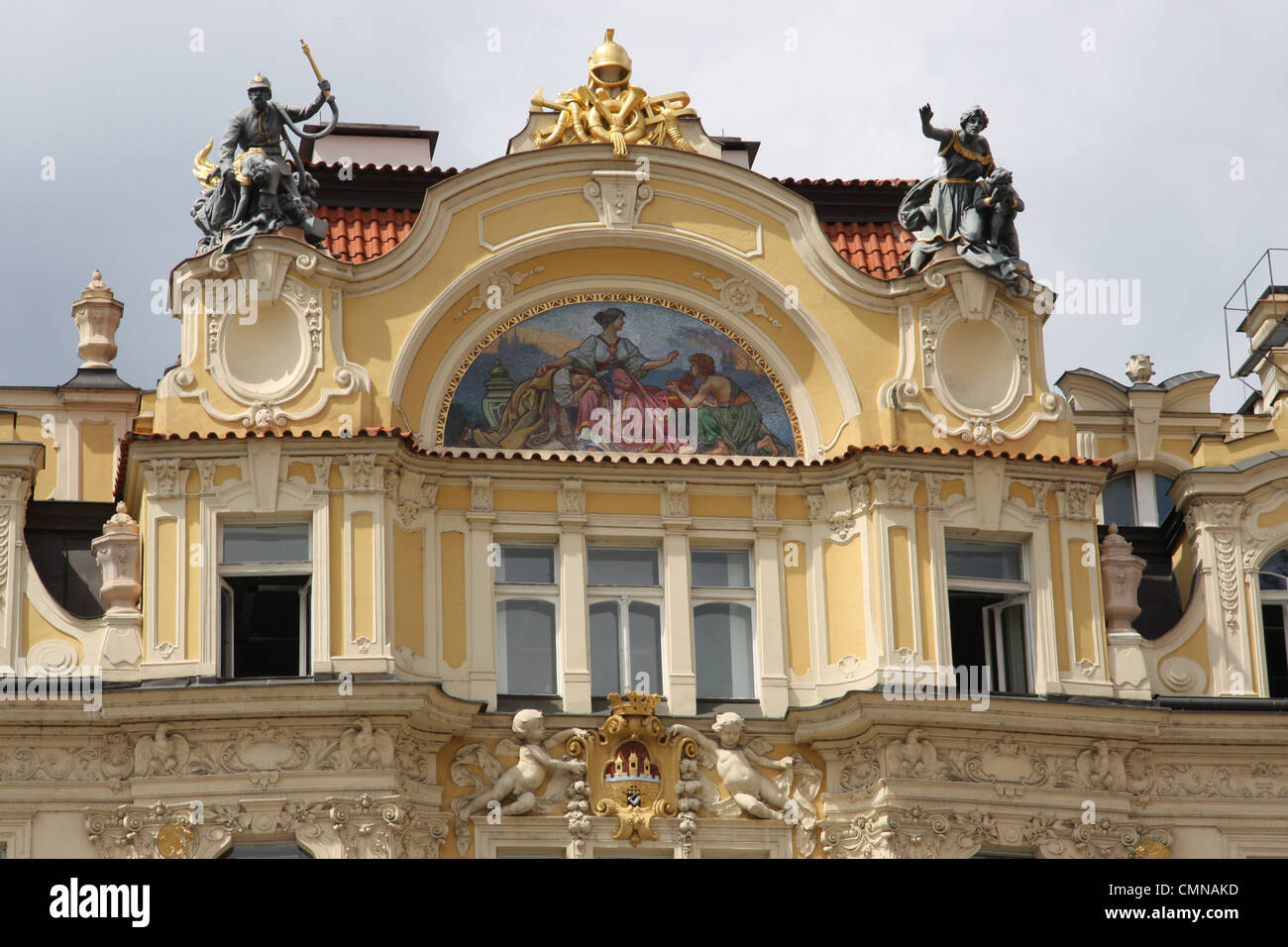 Les façades décoratives (Ministère du Commerce), à la place de la vieille ville de Prague Banque D'Images