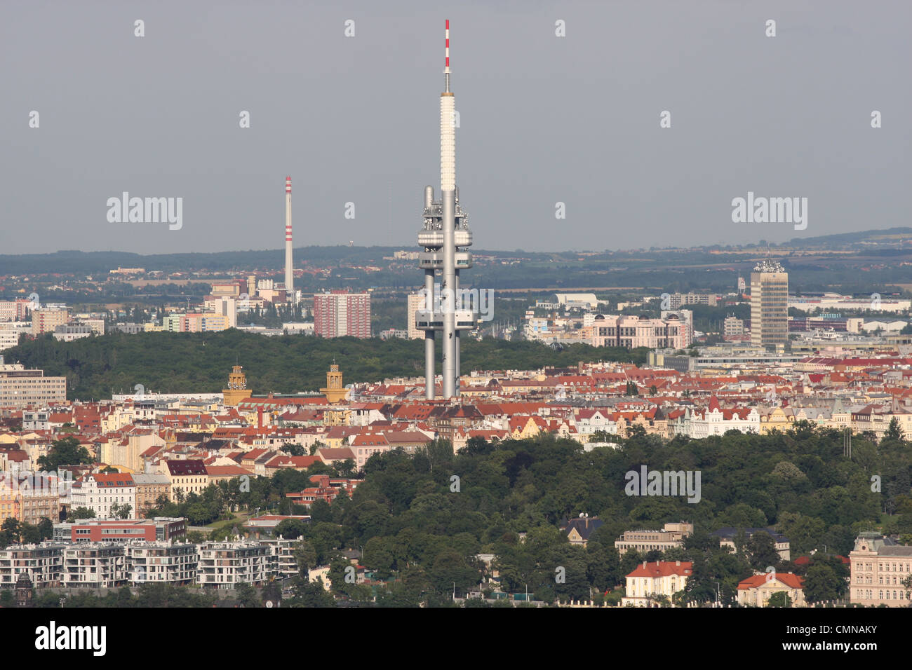 Vue du haut de la tour de Petrín lookout à Prague Banque D'Images