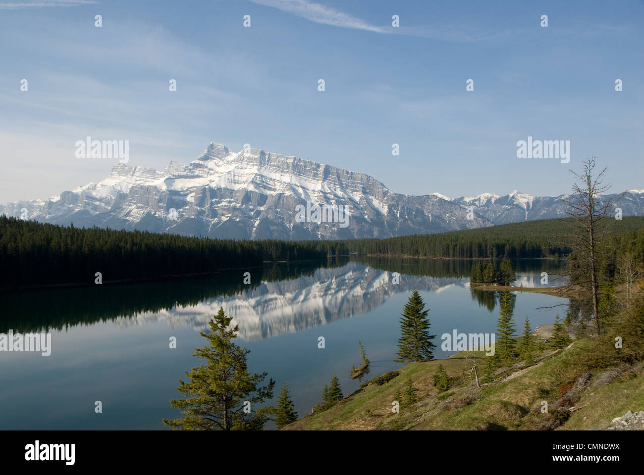 Le lac Two Jack, Banff, Alberta, Canada Banque D'Images