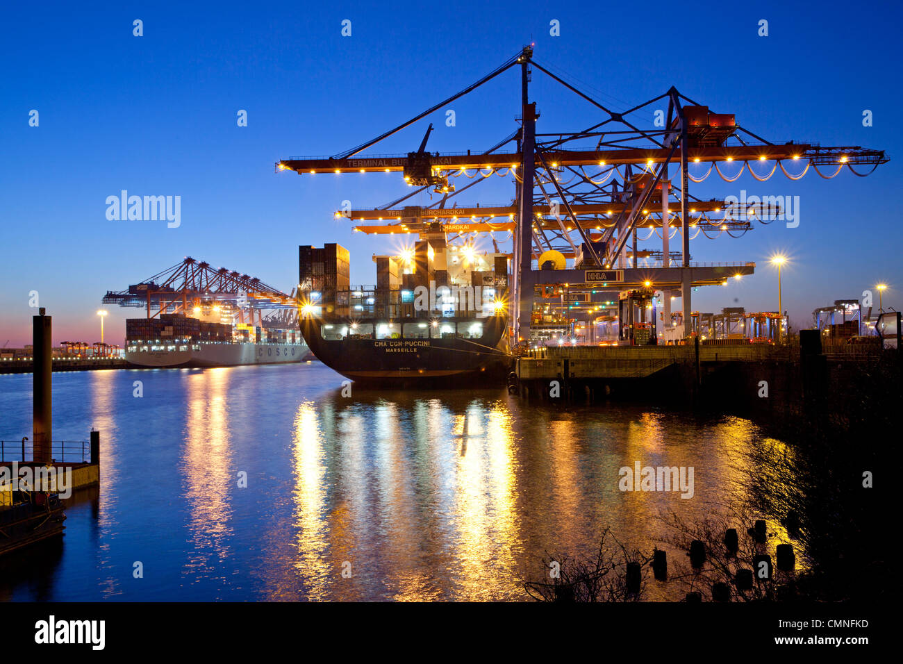 Terminal à conteneurs au port de Hambourg, Allemagne Banque D'Images