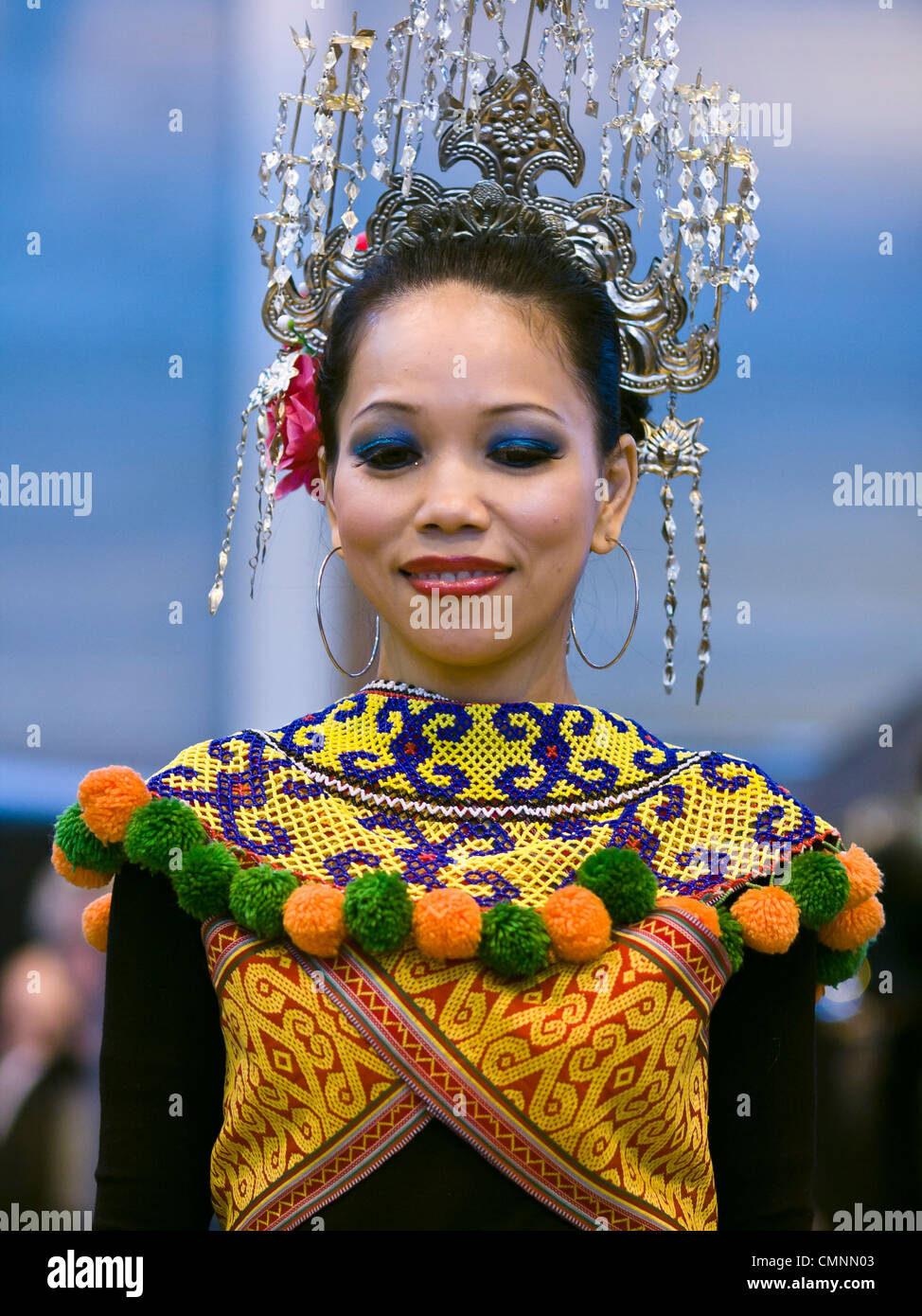 Danseuse de Malaisie Tourisme International Show 2012 Paris Banque D'Images