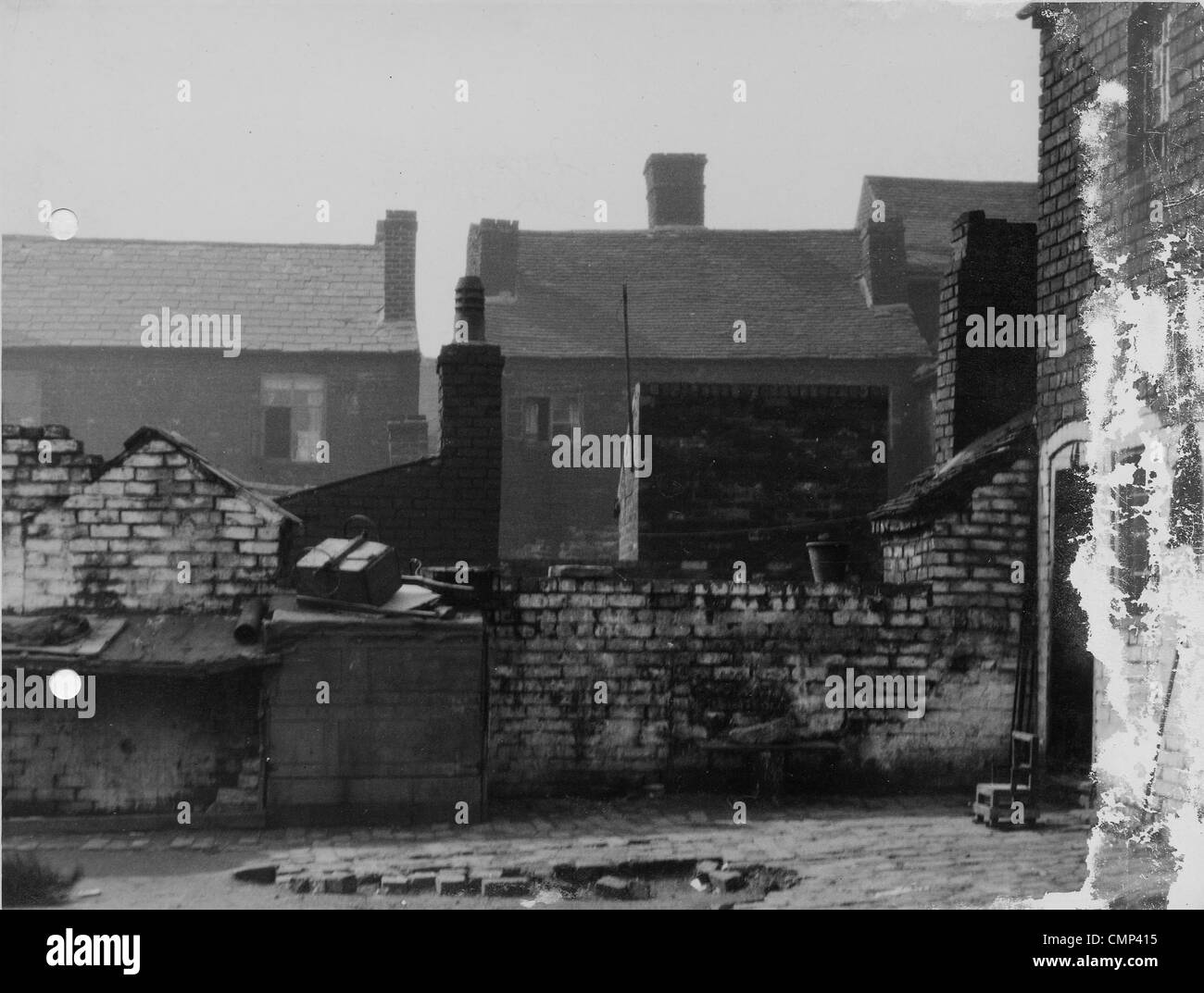 Bridge Street, au début du xxe, Bilston 100. Vue d'une cour arrière dans Bridge Street. Le logement, les rues, les photos Banque D'Images