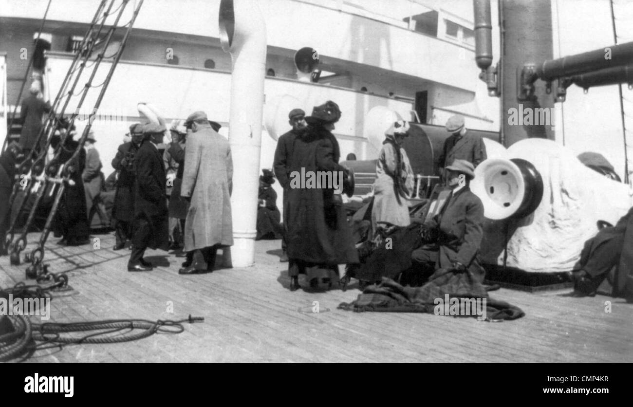 Navire Titanic survivants à bord du Carpathia Banque D'Images