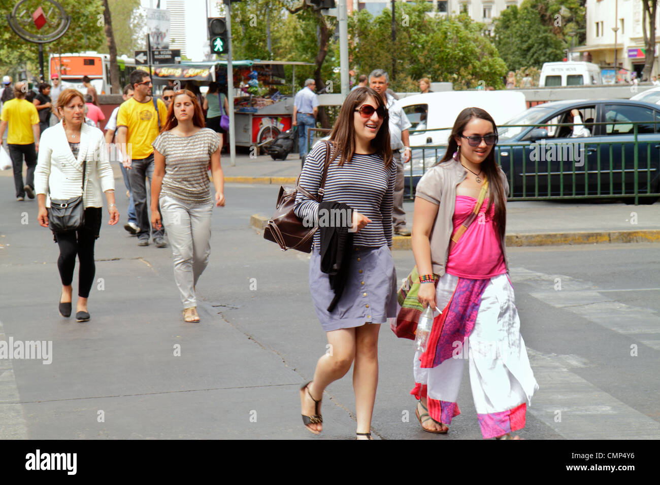 Santiago Chili, Providencia, Avenida Vicuna Mackenna, artère principale, hispanique hispanique Latins Latino Latinos, hispanique latino Latinos, hispanique, adulte femme wom Banque D'Images