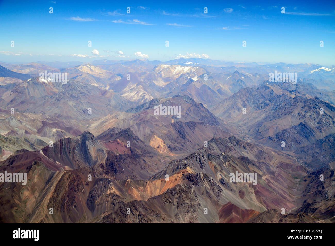Santiago Chile,Andes Mountains,LAN Airlines,vol à Mendoza,vue sur les sièges de fenêtre,vue aérienne du dessus,science,géographie,gamme,topographie,pere Banque D'Images