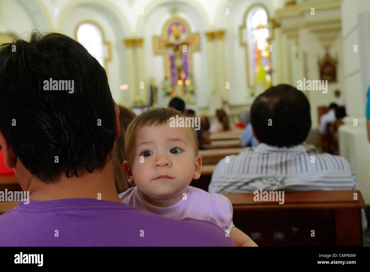 Lima Pérou,Barranco District,Iglesia la Santisima Cruz,Sainte Croix Eglise,religion Eglise catholique,autel,pew,masse,service,congrégation,hispanique Latino la Banque D'Images